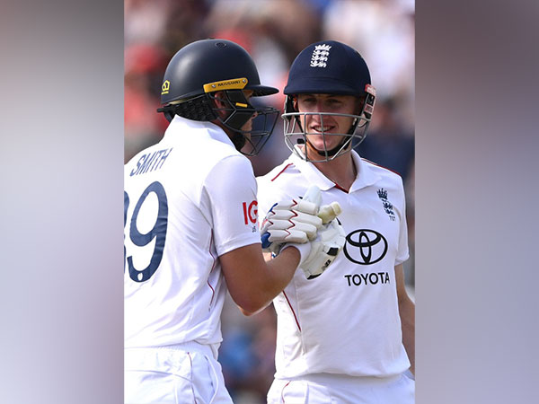 Jamie Smith and Harry Brook (Photo: @englandcricket/X) 