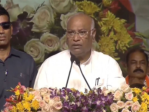 Congress chief Mallikarjun Kharge (Photo/ANI) Congress chief Mallikarjun Kharge (Photo/ANI)
