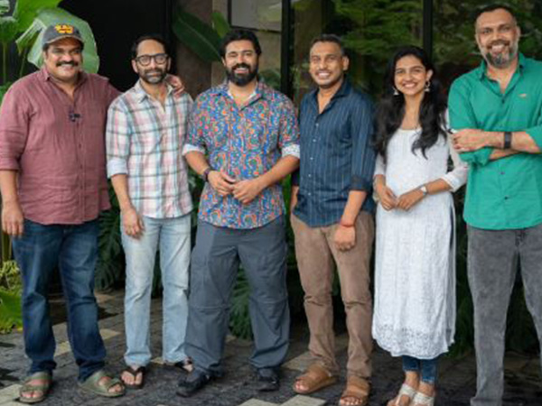 Bethlehem Kudumba Unit lead cast, makers (Photo/Instagram@bhavanastudios)