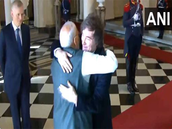 President Javier Milei greets Prime Minister Narendra Modi with a warm hug upon his arrival in Buenos Aires (Photo/ANI) President Javier Milei greets Prime Minister Narendra Modi with a warm hug upon his arrival in Buenos Aires (Photo/ANI)