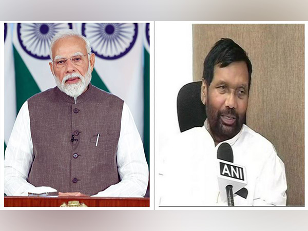 Prime Minister Narendra Modi (left), Union Minister Ram Vilas Paswan (right). (Photo/ANI)