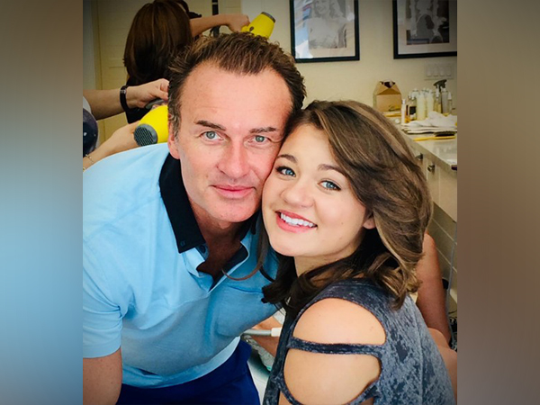  Julian McMahon with daughter (Photo/instagram/@brookeburns22)