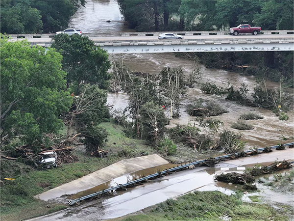 Flash floods in Texas (Photo/ Reuters) Flash floods in Texas (Photo/ Reuters)