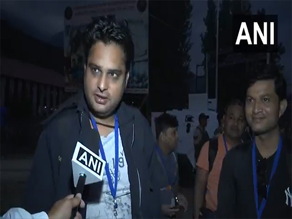 Pilgrims praise security forces for smooth and safe Amarnath Yatra (Photo/ANI)