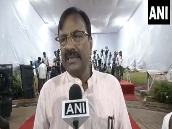 BJP MLA Sudhir Mungantiwar (Photo/ANI)