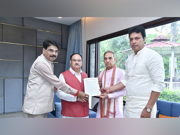 BJP's fact-finding team submits report to JP Nadda (photo/ANI)