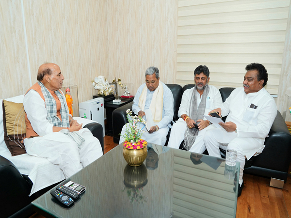 Defence Minister Rajnath Singh with Karnataka CM Siddaramaiah and Deputy CM Shivakumar (Photo/ANI)