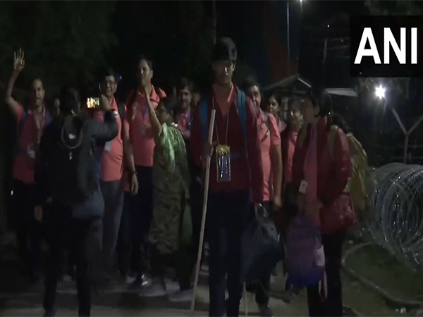  8th batch of devotees departs for Amarnath Yatra (Photo/ANI) 