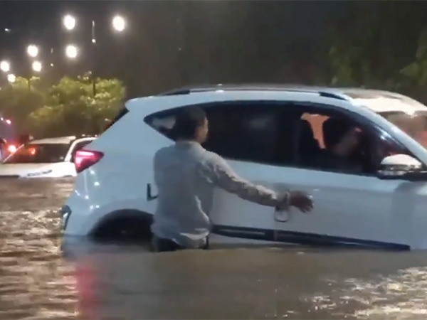Visuals from Sheetla Mata Road, Gurugram on Wednesday night (Photo/ ANI)