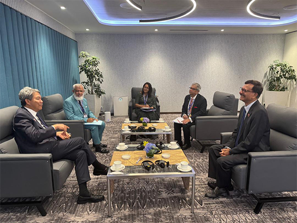 Meeting between officials of Malaysia and Bangladesh (Photo/ Bangladesh Foreign Ministry) 