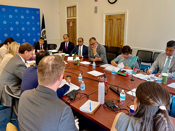 ff talks between Bangladesh and the US end without conclusion (Photo/ Bangladesh Chief Adviser Press Wing) ff talks between Bangladesh and the US end without conclusion (Photo/ Bangladesh Chief Adviser Press Wing)