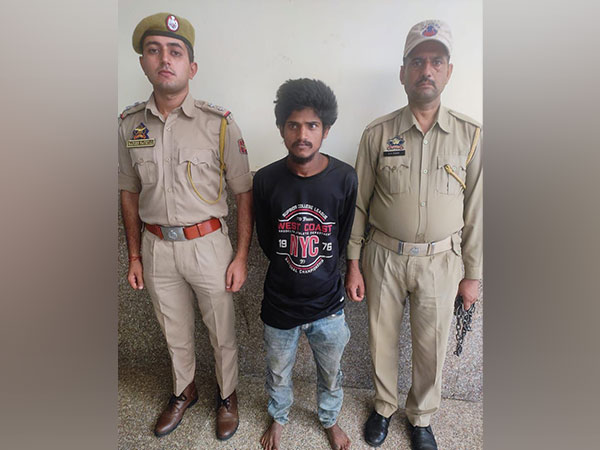 Jammu and Kashmir police apprehend suspected foreign national (Photo/ANI)