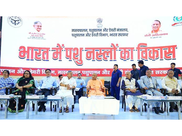 Union Minister Lalan Singh during an event with UP CM Yogi Adityanath (Photo: PIB) Union Minister Lalan Singh during an event with UP CM Yogi Adityanath (Photo: PIB)