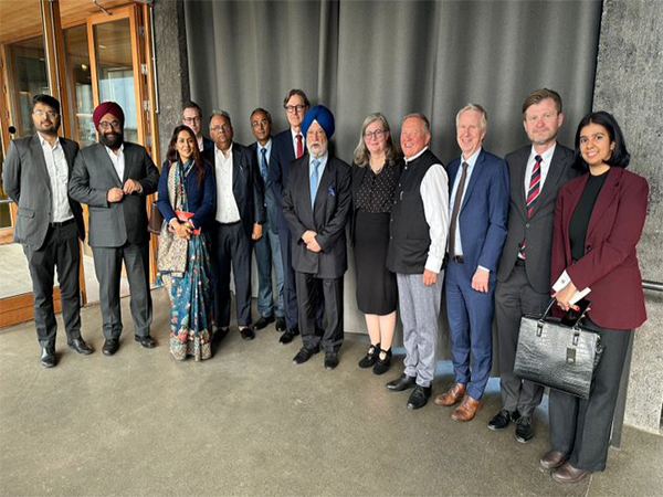 Union Minister Hardeep Singh Puri concludes visit to Iceland (Photo/@HardeepSPuri)
