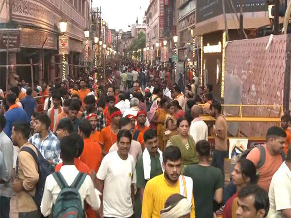 Visual from the Kashi Vishwanath temple on the first Monday (Photo/ANI)