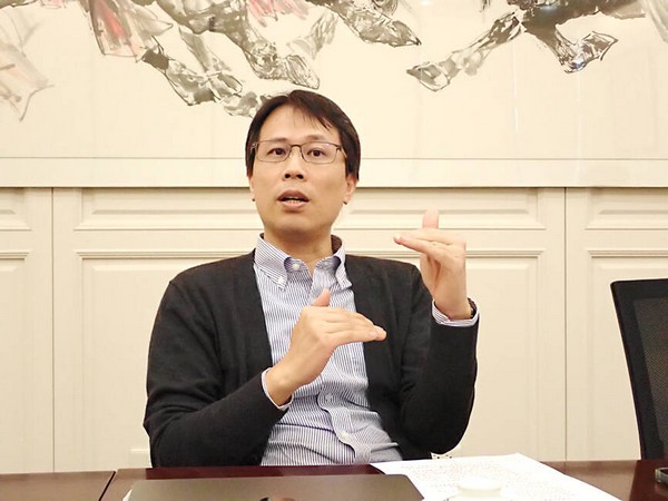 Straits Exchange Foundation spokesperson Li Pao-wen speaks in an interview with the Liberty Times on Wednesday (Photo/Taipei Times)