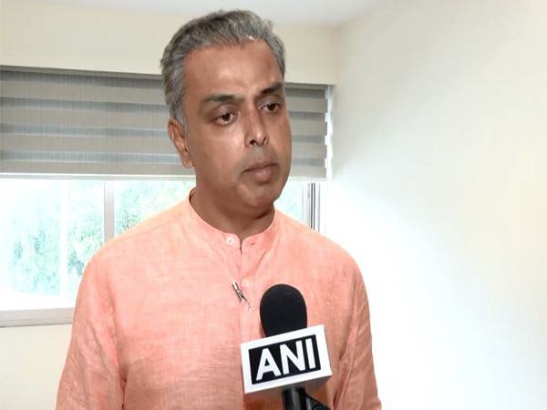 Shiv Sena MP Milind Deora (Photo/ANI)