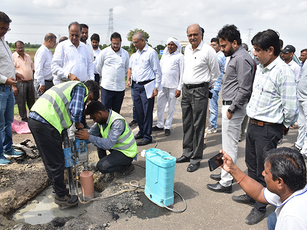 अमृतसर-जामनगर एक्सप्रेसवे के 28 किलोमीटर हिस्से पर टोल वसूली स्थगित (फोटो/गुजरातसीएमओ)