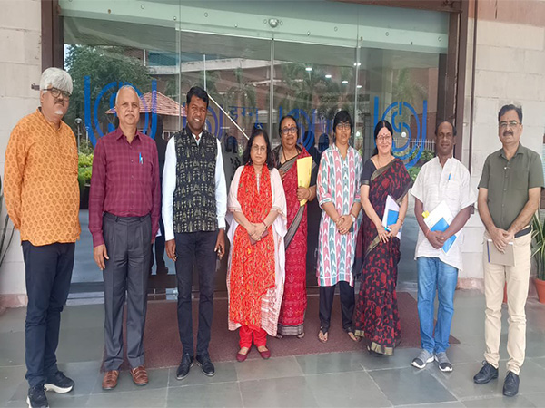 IGNOU launches online courses on Sand Art (Photo/ANI) IGNOU launches online courses on Sand Art (Photo/ANI)