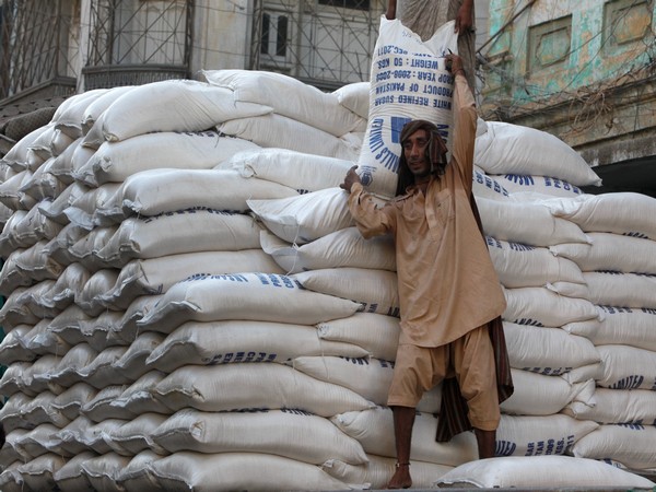 IMF raises concerns over Pakistan’s tax-free sugar imports amid government price control efforts (Source: Reuters)