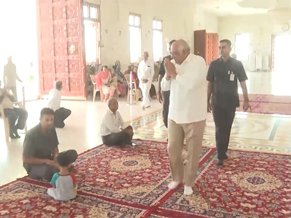 Gujarat CM Bhupendra Patel offers prayers at Adalaj Trimandir on his 64th birthday (Photo/Press Release)