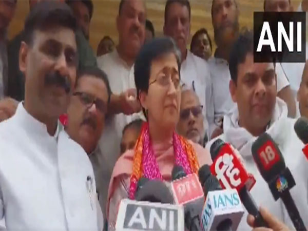 Atishi and AAP workers inaugurates Sadbhavna Kanwar camp at Seelampur today. (PhotoANI)