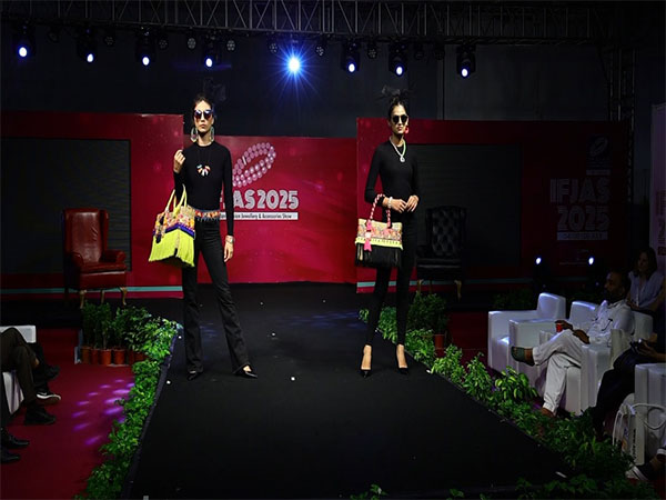 Models showcasing vibrant accessories at IFJAS 2025(Image source/ANI)