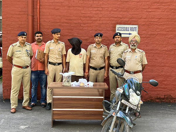 Accused in police custody (Photo/ANI)