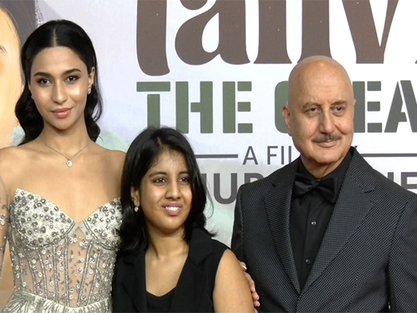 Shubhangi Dutt, Tanvi and Anupam Kher (Photo/ANI)