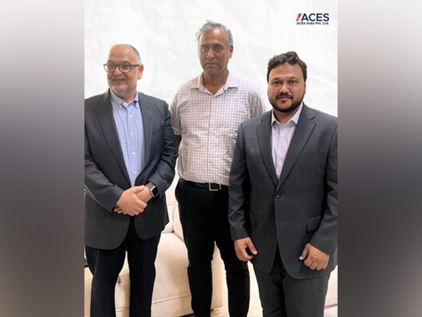 Dr. Akram Aburas, ACES Group CEO, Mr. Maheshwwar Rao M, MD- BMRCL, Mr. Mohammed N. Mazher, MD, ACES India Private Limited. (left to right)
