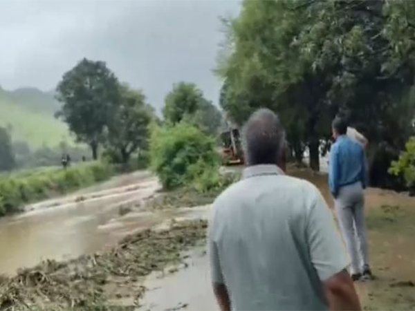 Roads inundated due to heavy rainfall in Kumbhalgarh area (Photo/ANI)