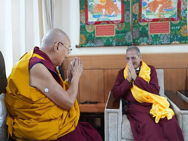 Ladakh LG Kavinder Gupta meets Dalai Lama (Photo/X @KavinderGupta)