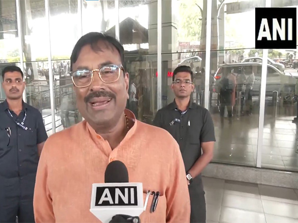 Bharatiya Janata Party (BJP) MLA Sudhir Mungantiwar (Photo/ANI)