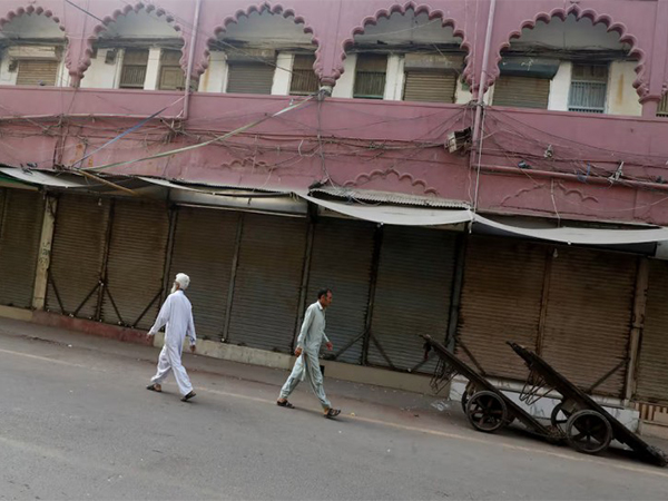 Traders in Karachi observe a partial strike (Source: Reuters)