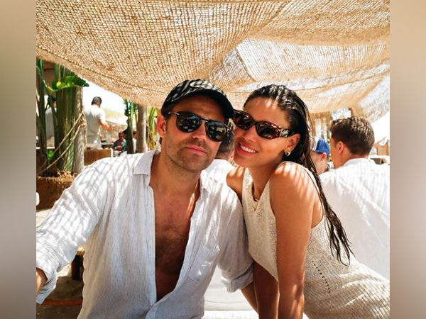 Paul Wesley and Natalie Kuckenburg (Photo/Instagram@paulwesley)