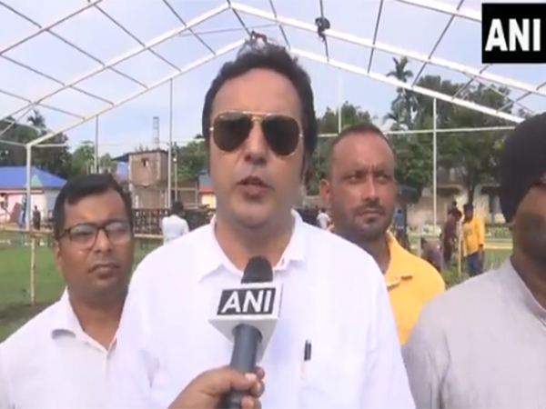 BJYM State President Dr. Indranil Khan reacts to the current rape cases in Kolkata while holding a rally in Jalpaiguri, Fulbari (PhotoANI) BJYM State President Dr. Indranil Khan reacts to the current rape cases in Kolkata while holding a rally in Jalpaiguri, Fulbari (PhotoANI)