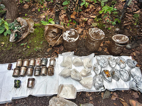 Explosive materials recovered in the jungles under Chaibasa. (Photo/ Jharkhand PoliceX)
