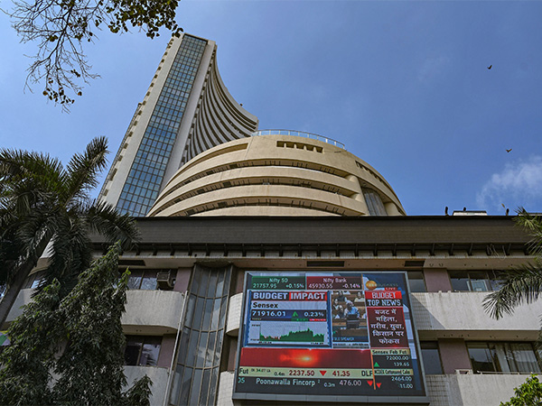 
    Indian stock markets end flat amid profit booking
    