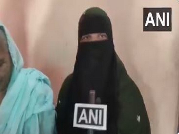 Nishat Asif Khan, wife of Asif Khan who was among the 12 people acquitted in 2006 Mumbai train blasts case (Photo/ANI)