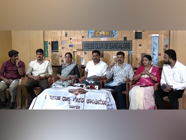 News conference by Karnataka Street Vendors association. (PhotoANI)