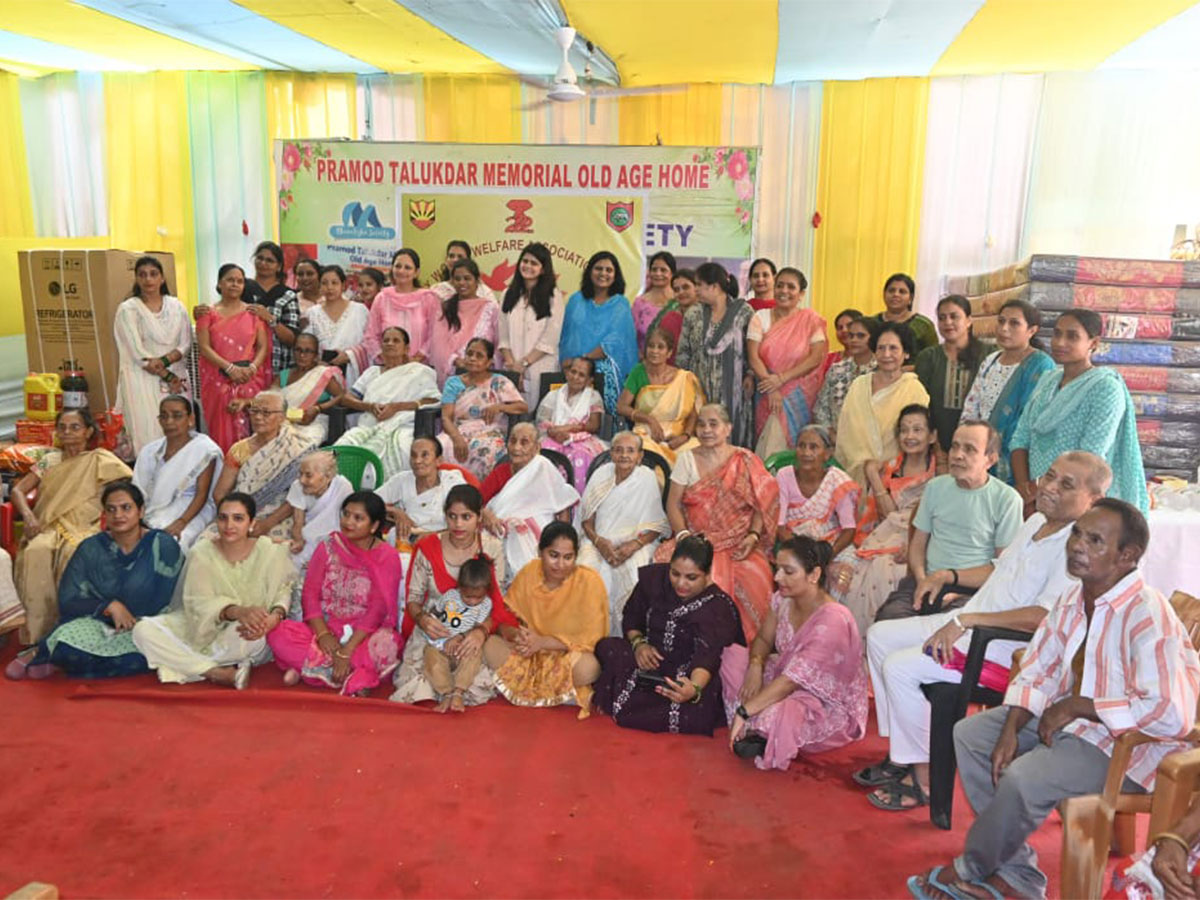 AWWA with elders at old-age home (Photo @Pro Defence Guwahati)