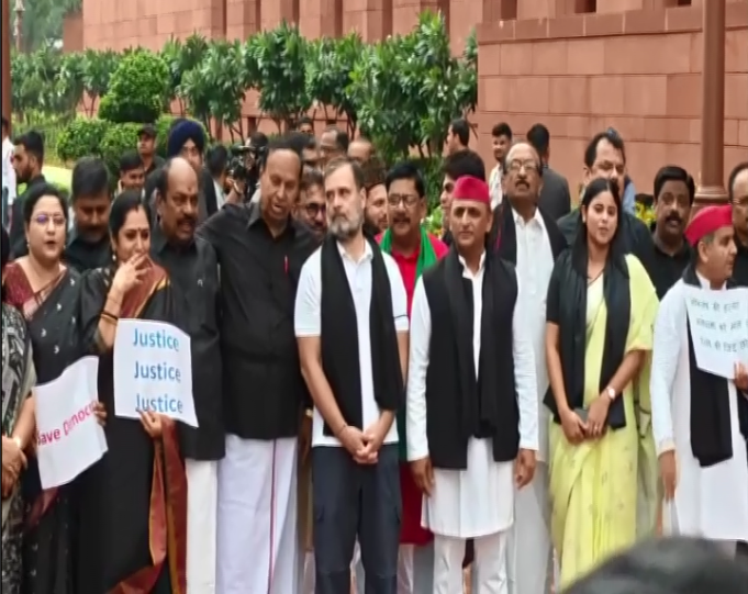 INDIA bloc MPs protest against Bihar SIR at Parliament premises on Wednesday (Photo/ANI)