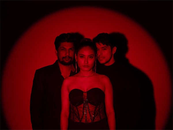 D.K.S Productions new song with Pratik Sehajpal and Sona Medhi “Main Ladki Booze Ki Shaukeen” Goes Viral; Sona Wins Hearts with Her Voice and Charm