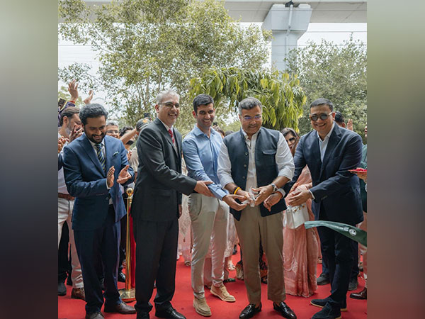 Amit Garg, Dealer Principal, MG SELECT Delhi, Parvesh Verma, Cabinet Minister Delhi Government, Milind Shah, Head, MG SELECT, Anurag Mehrotra, Managing Director, JSW MG Motor India