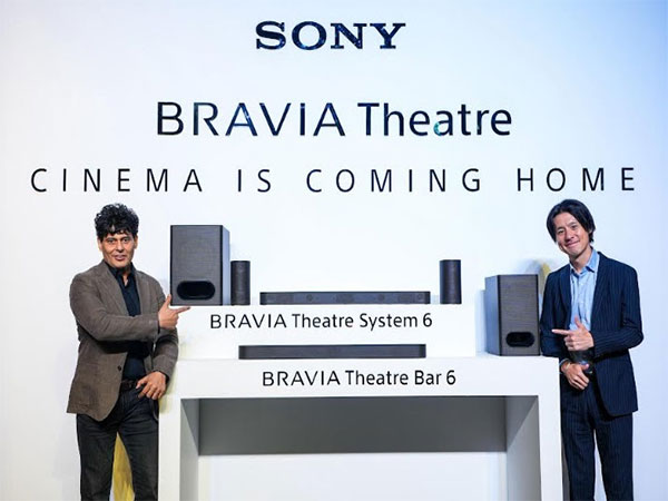 Sunil Nayyar, Managing Director, Sony India and Nezu Daisuke, Global Head of Home Product Business Division