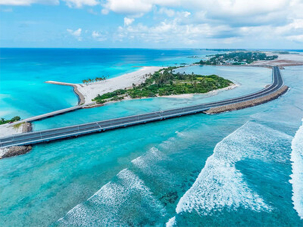 A detour link of 1.4km, Addu City Development Project