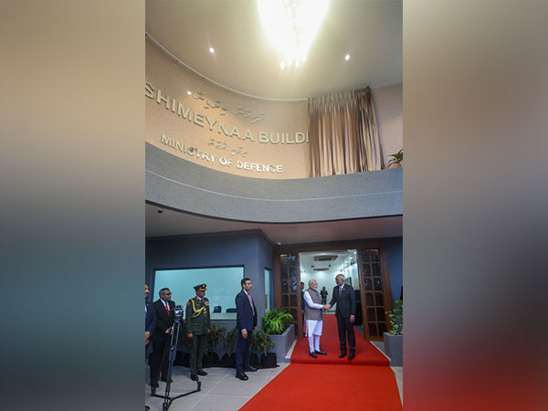 Prime Minister Narendra Modi at Dhoshimeyna Building (Image: X@narendramodi)