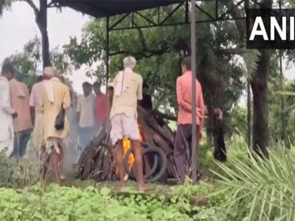 Last rites of a student conducted in Jhalawar (Photo/ANI)