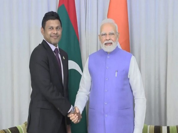PM Narendra Modi with Maldives VP Hussain Mohamed Latheef (Photo: ANI/DD)