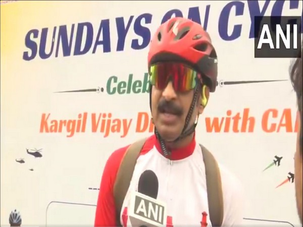 Fit India Sundays on Cycle-Kargil Diwas participant speaking on Kargil Diwas. (PhotoANI)